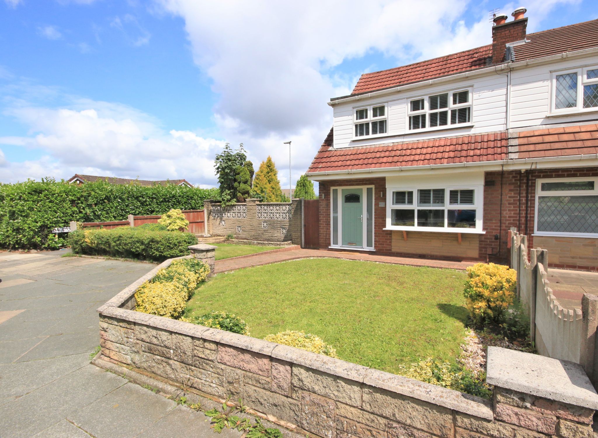 3 bedroom semi-detached house Let in Wigan - Photograph 2.