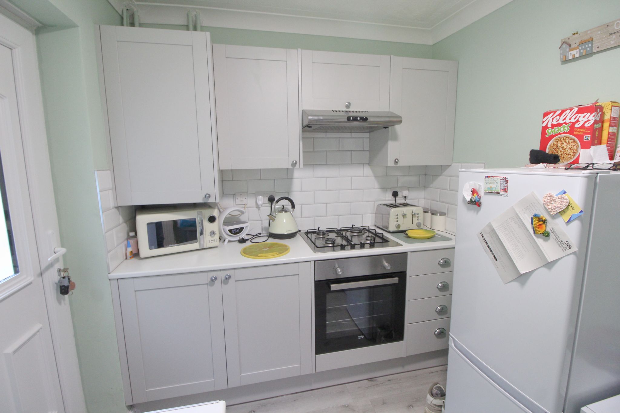 2 bedroom detached bungalow To Let in Wigan - Photograph 4.