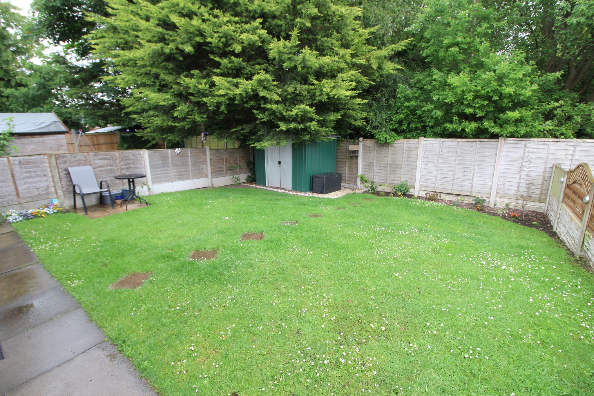 2 bedroom detached bungalow To Let in Wigan - Photograph 9.