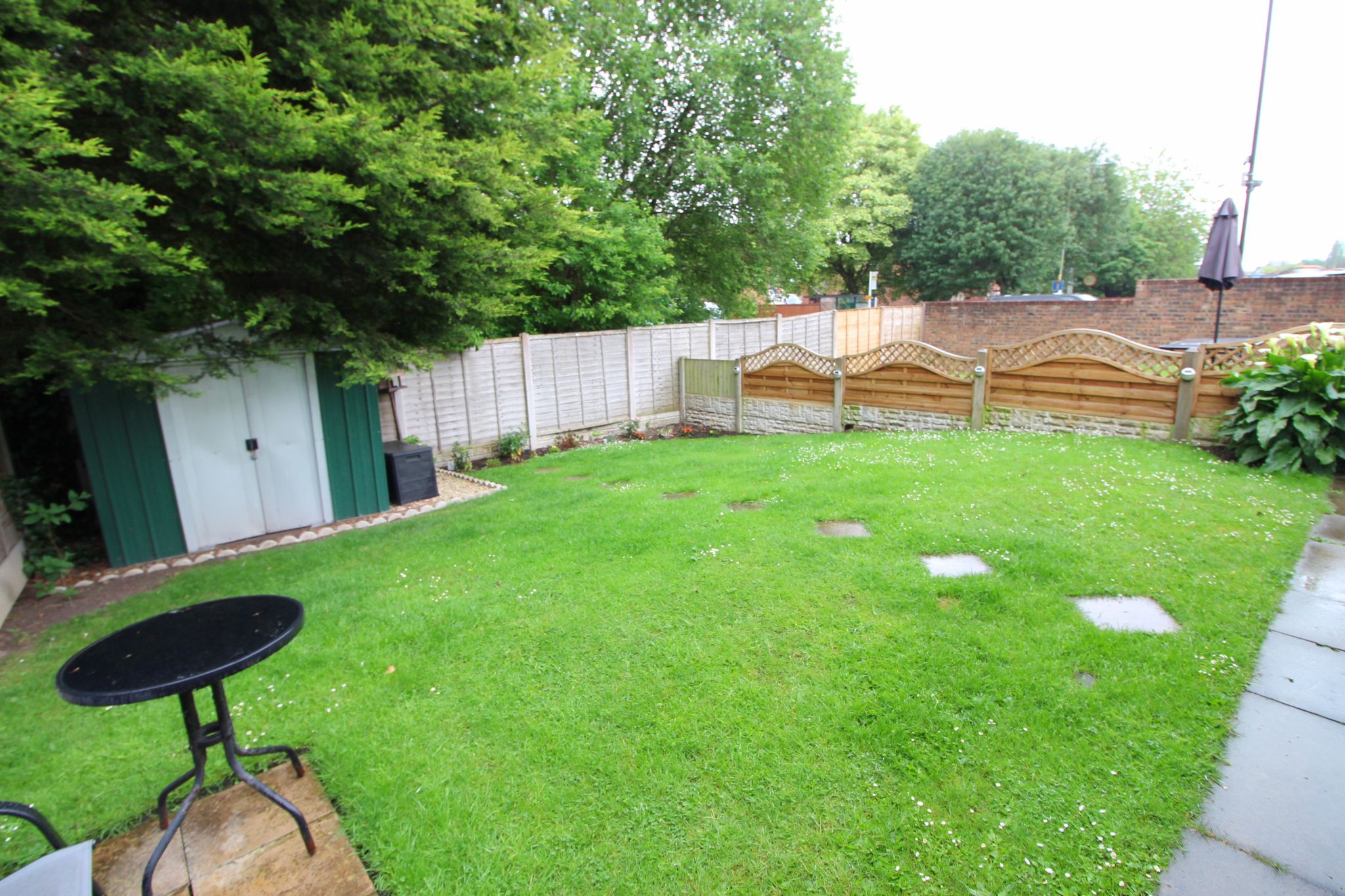 2 bedroom detached bungalow To Let in Wigan - Photograph 10.