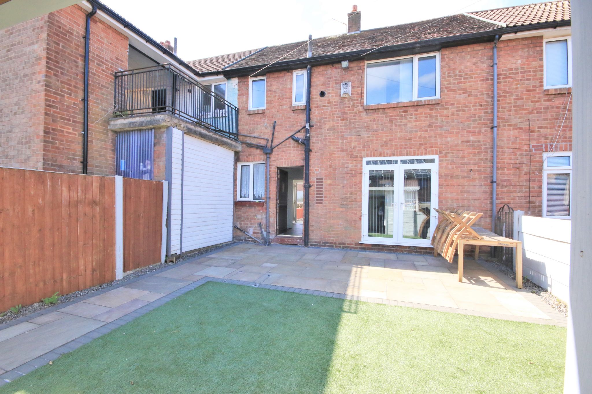 3 bedroom mid terraced house Let in Wigan - Photograph 13.