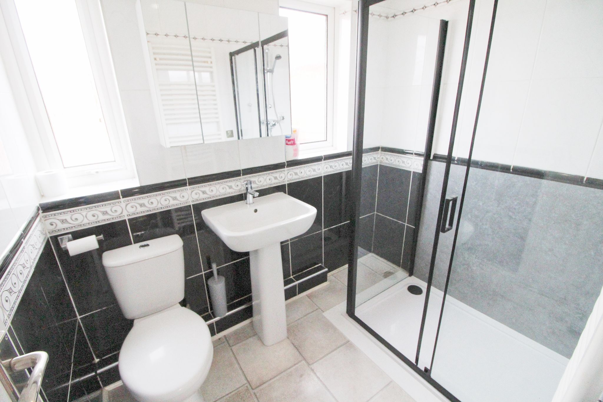 3 bedroom mid terraced house Let in Wigan - Photograph 13.