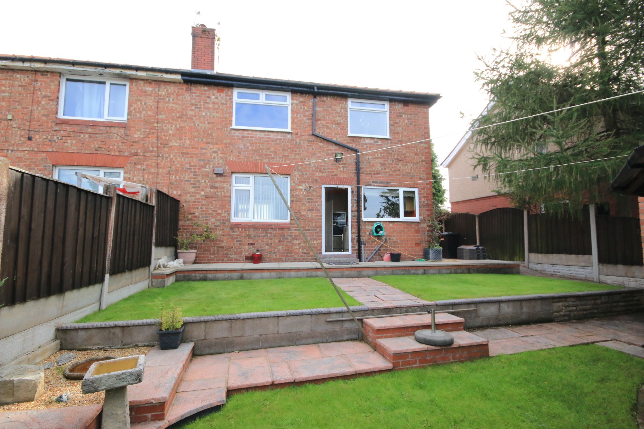 3 bedroom semi-detached house Let in Wigan - Photograph 16.
