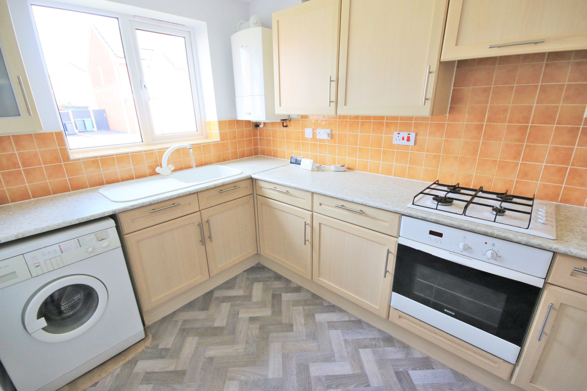 3 bedroom semi-detached house Let in Wigan - Photograph 4.