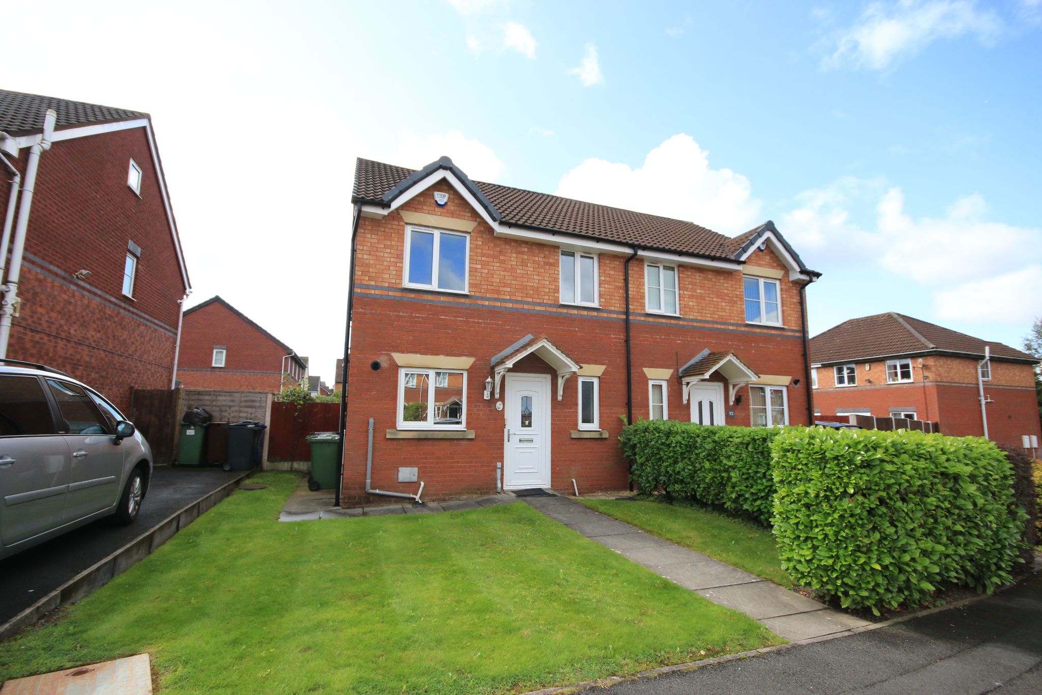 3 bedroom semi-detached house Let in Wigan - Photograph 1.