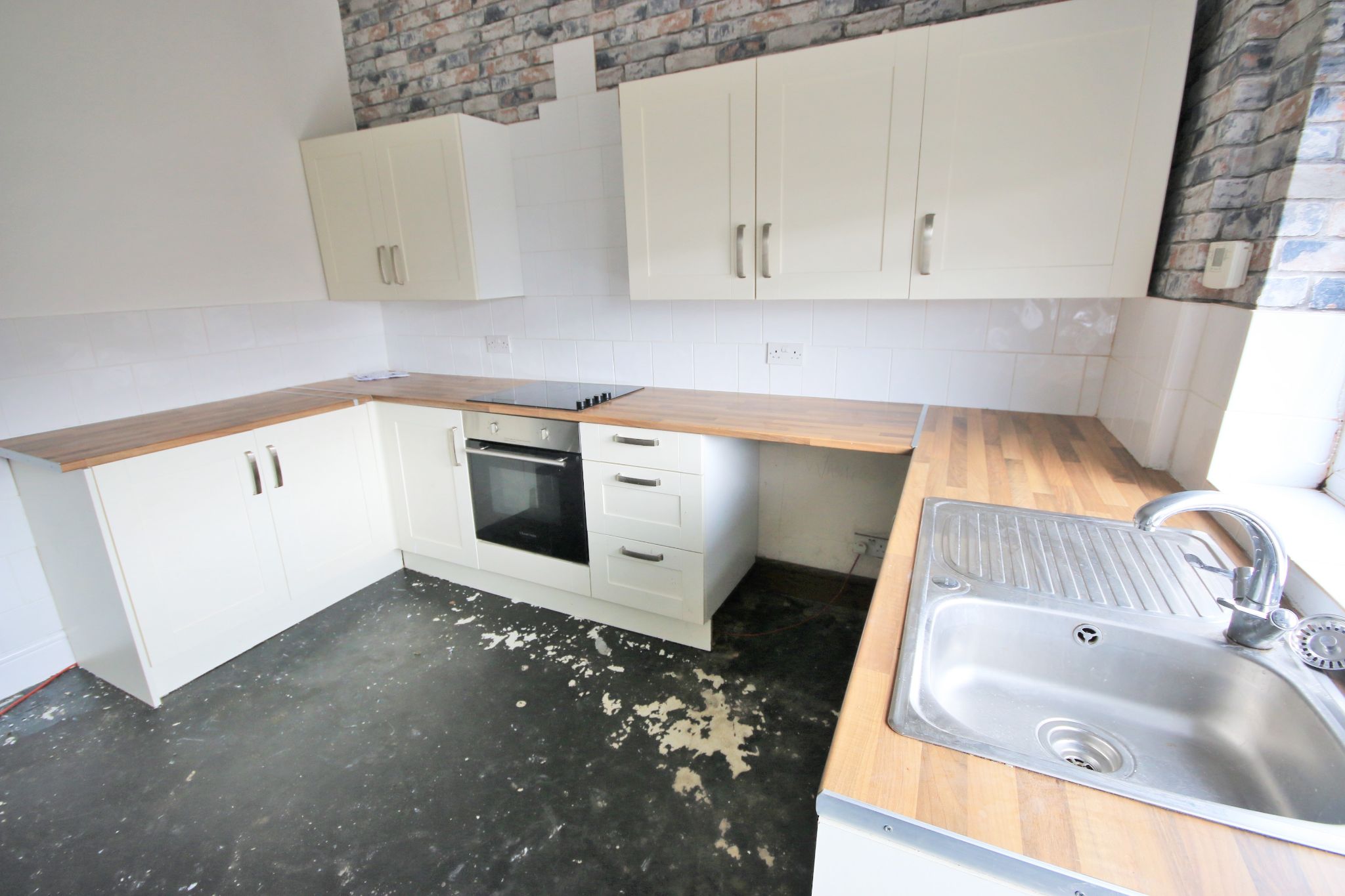 2 bedroom mid terraced house Let Agreed in Wigan - Photograph 6.