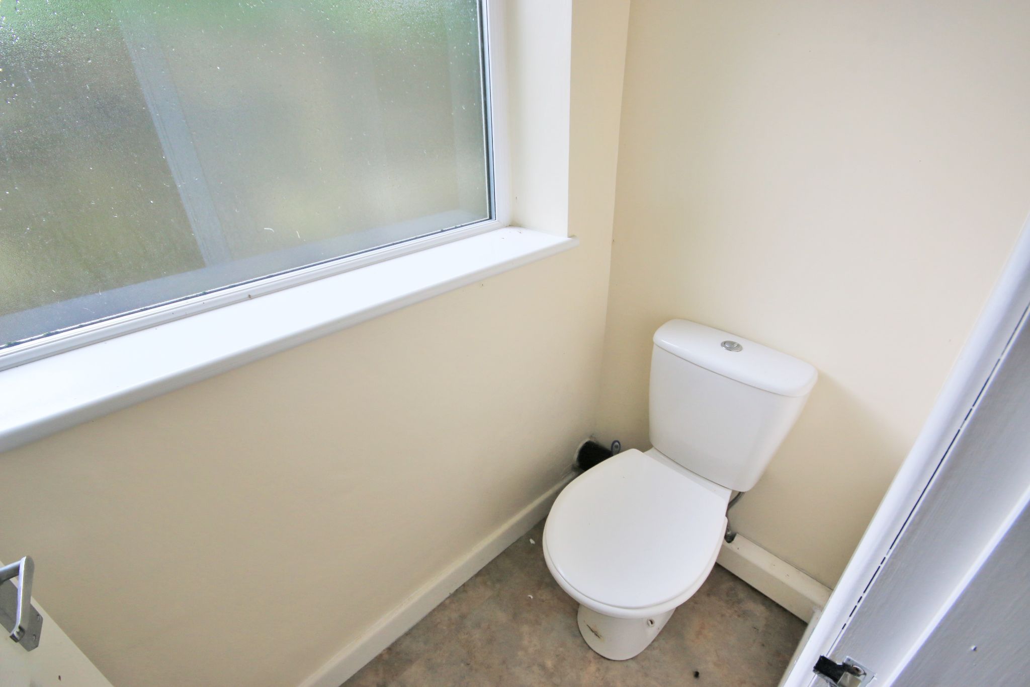 2 bedroom end terraced house Let in Wigan - Photograph 7.
