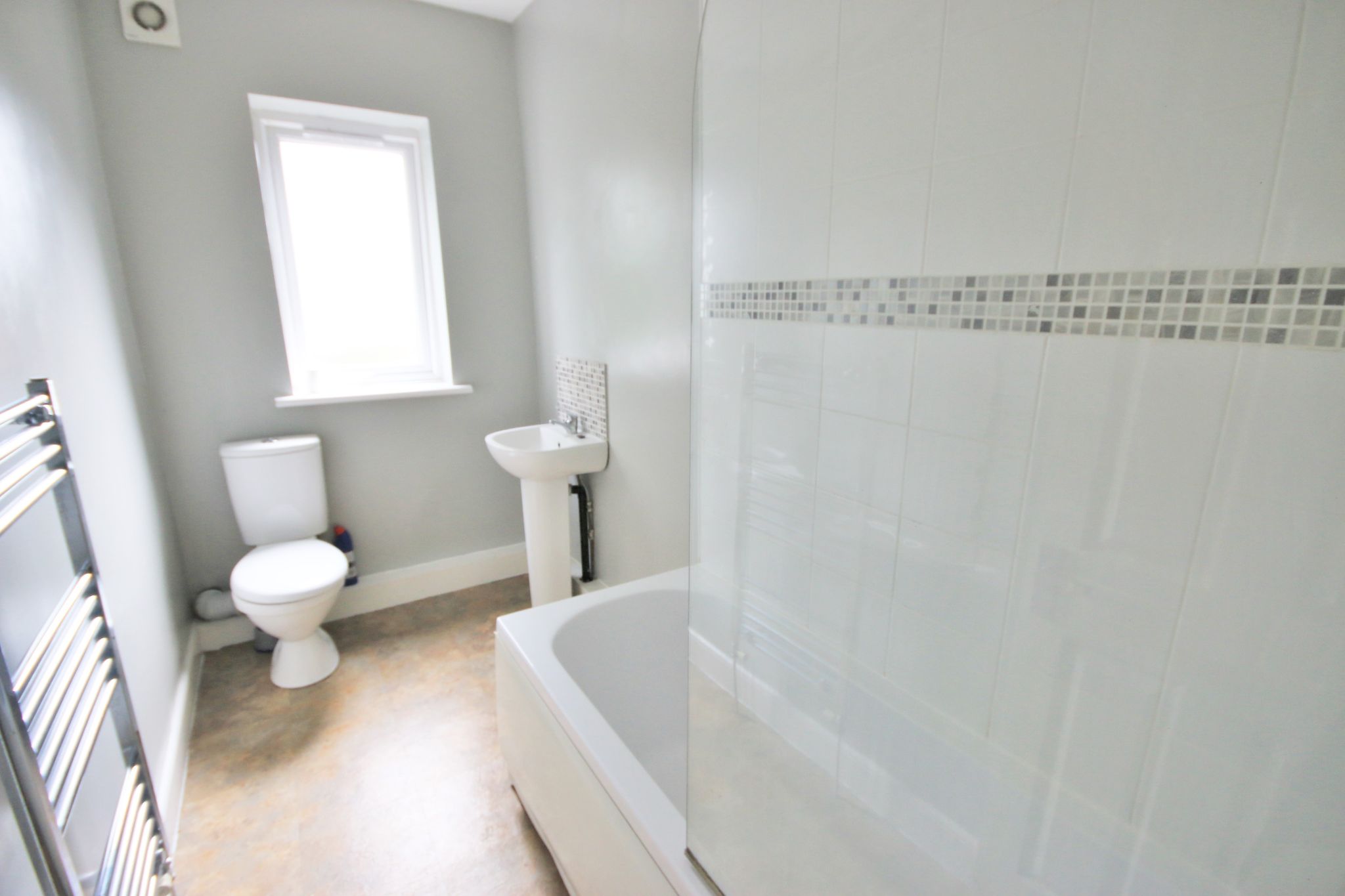 2 bedroom end terraced house Let in Wigan - Photograph 10.