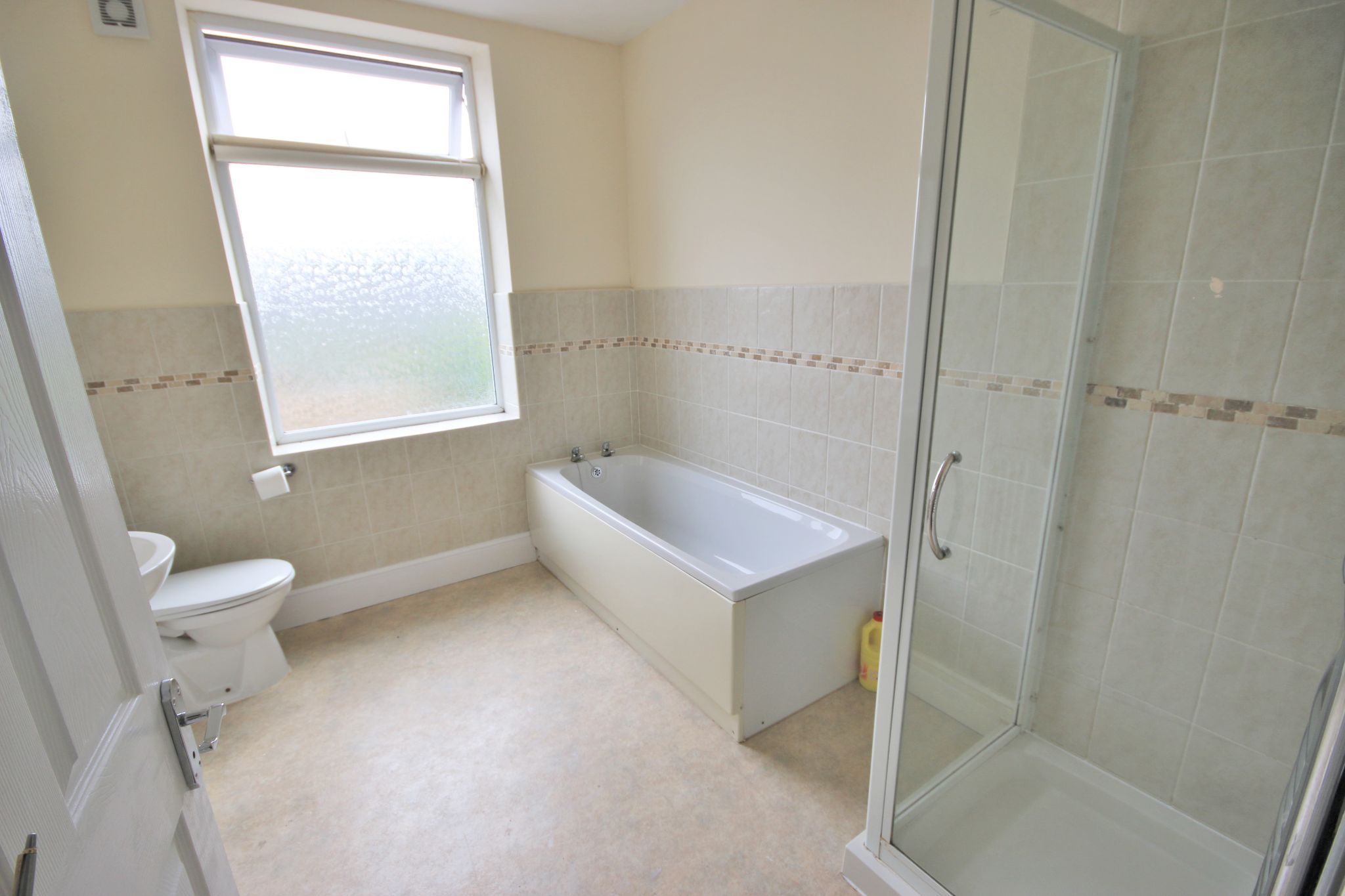 2 bedroom end terraced house Let in Wigan - Photograph 10.