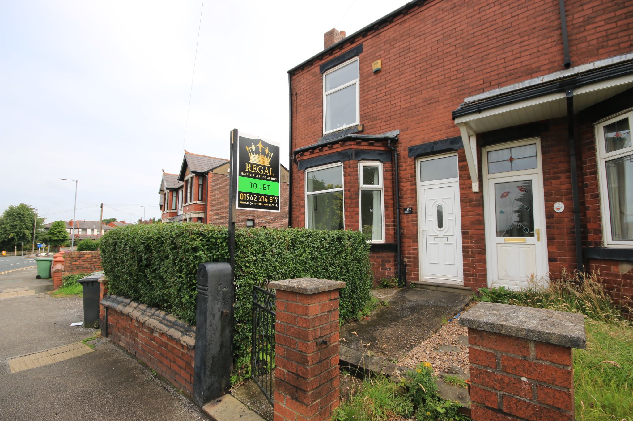 2 bedroom end terraced house Let in Wigan - Photograph 1.