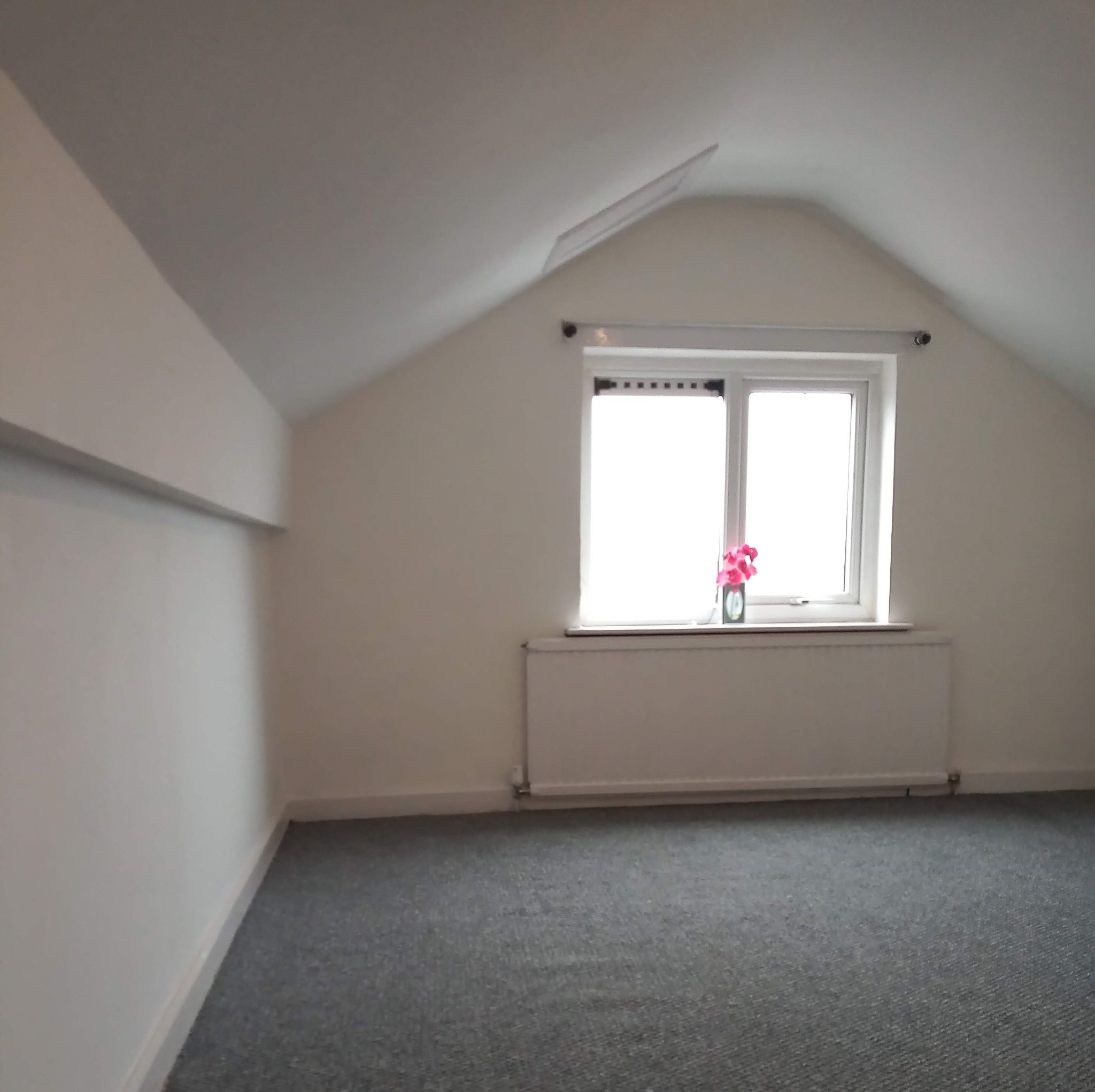 2 bedroom mid terraced house Let in Wigan - Photograph 12.