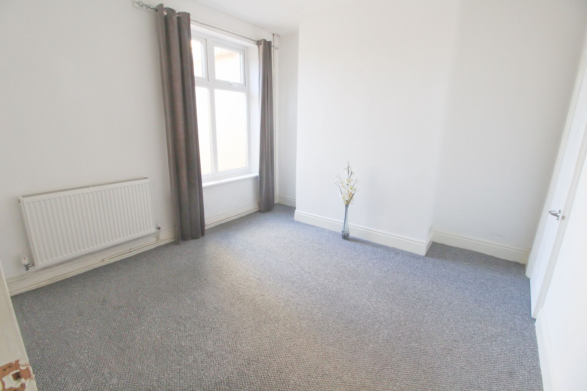 2 bedroom mid terraced house Let in Wigan - Photograph 3.