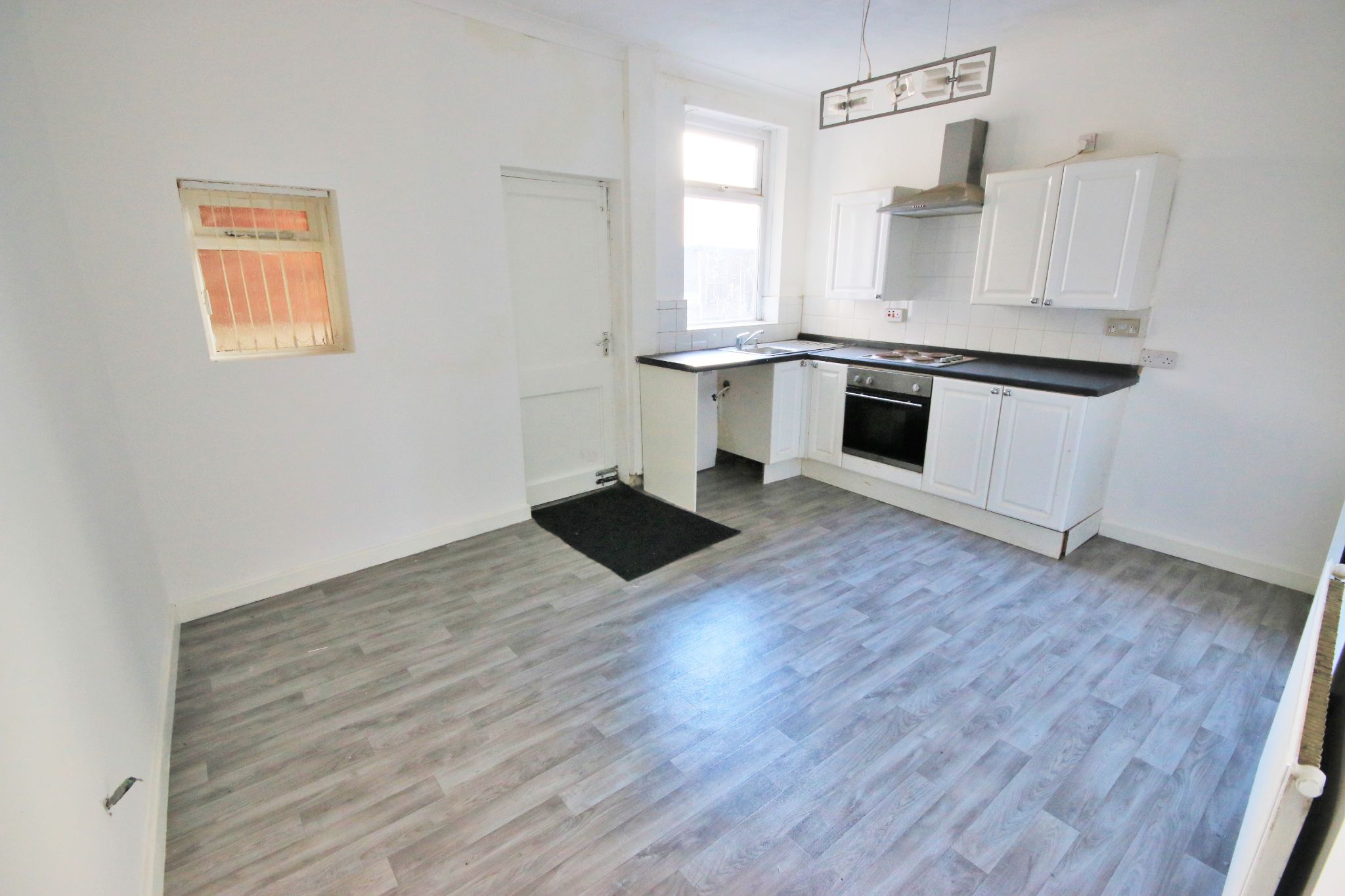2 bedroom mid terraced house Let Agreed in Wigan - Photograph 4.