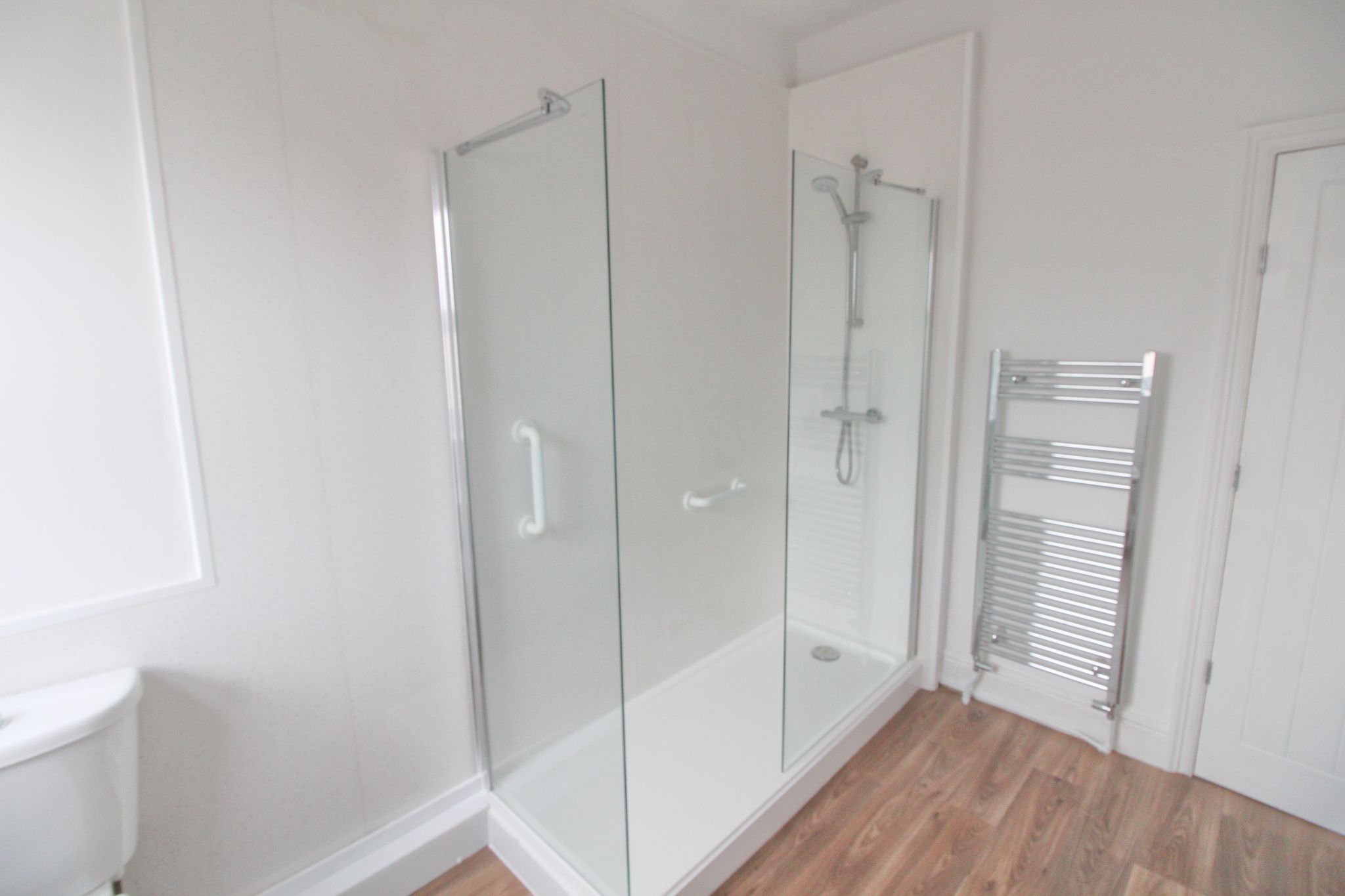 2 bedroom mid terraced house Let in Wigan - Photograph 14.