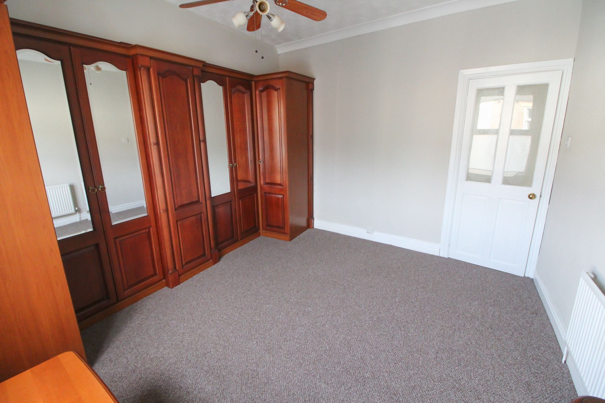 2 bedroom mid terraced house Let in Wigan - Photograph 10.