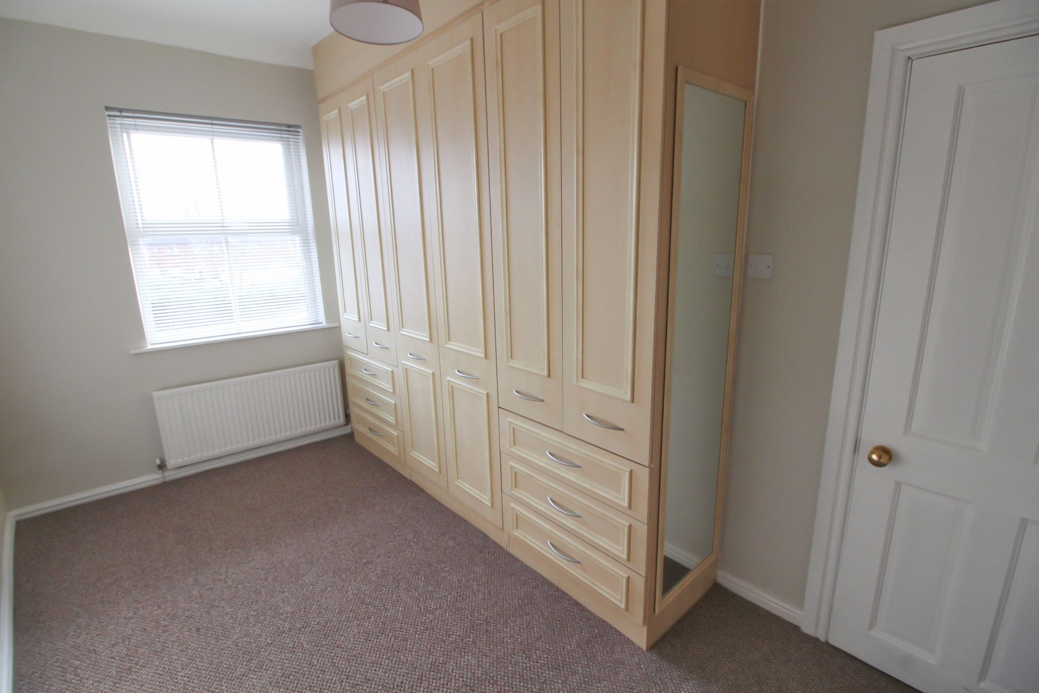 2 bedroom mid terraced house Let in Wigan - Photograph 12.
