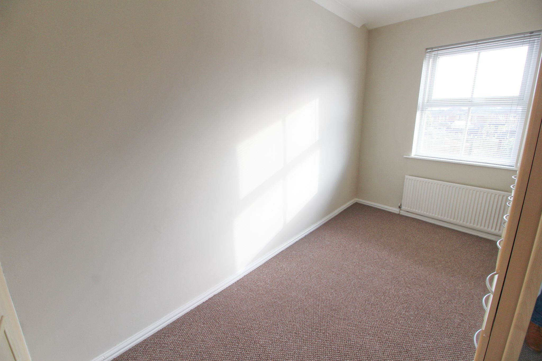 2 bedroom mid terraced house Let in Wigan - Photograph 11.