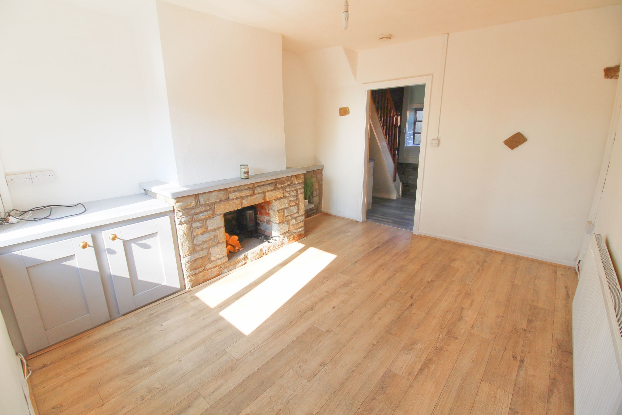 2 bedroom cottage house To Let in Wigan - Property photograph.