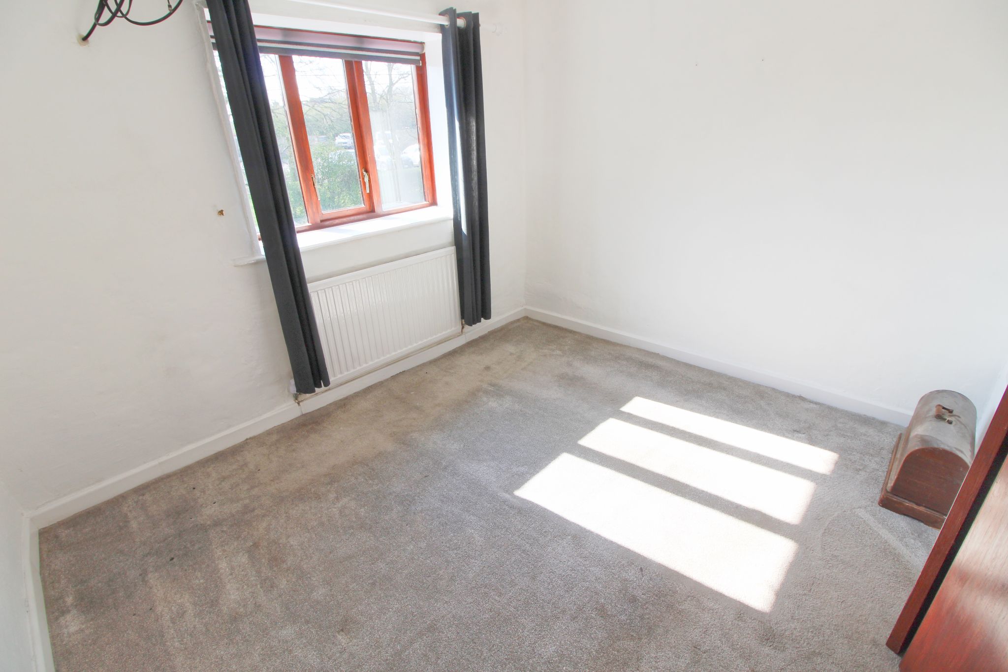 2 bedroom cottage house To Let in Wigan - Photograph 7.
