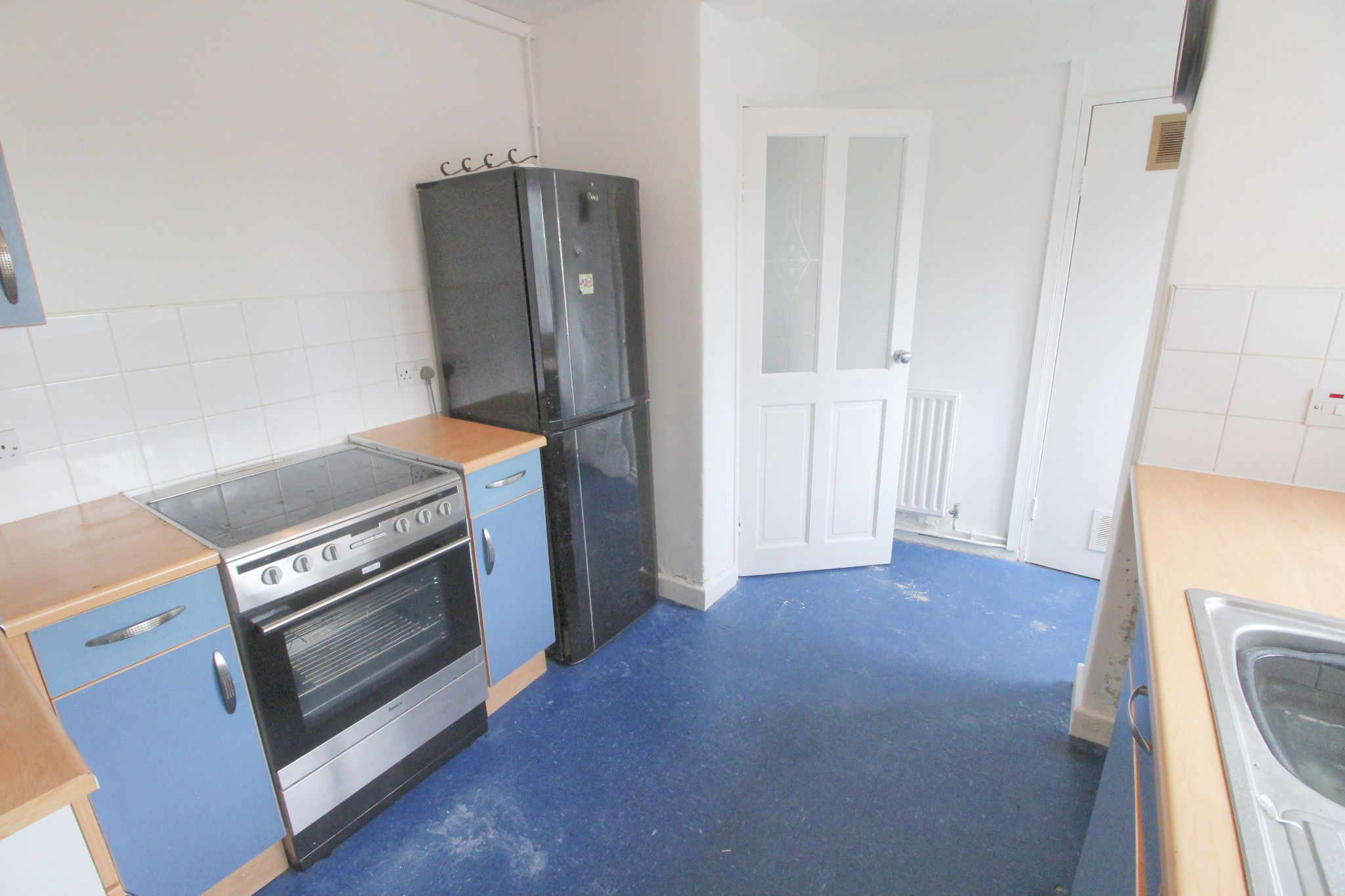 2 bedroom apartment flat/apartment Let in Skelmersdale - Photograph 4.