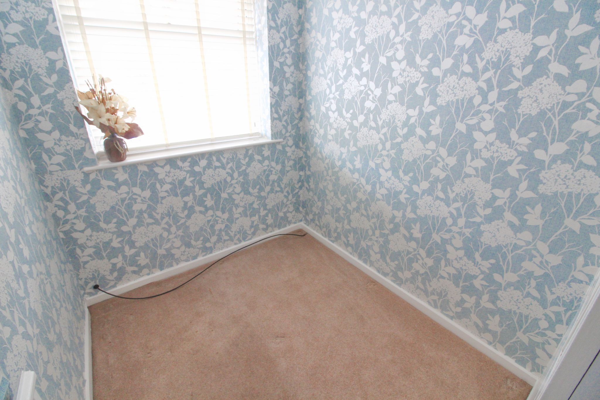 3 bedroom semi-detached house Let in Wigan - Photograph 13.