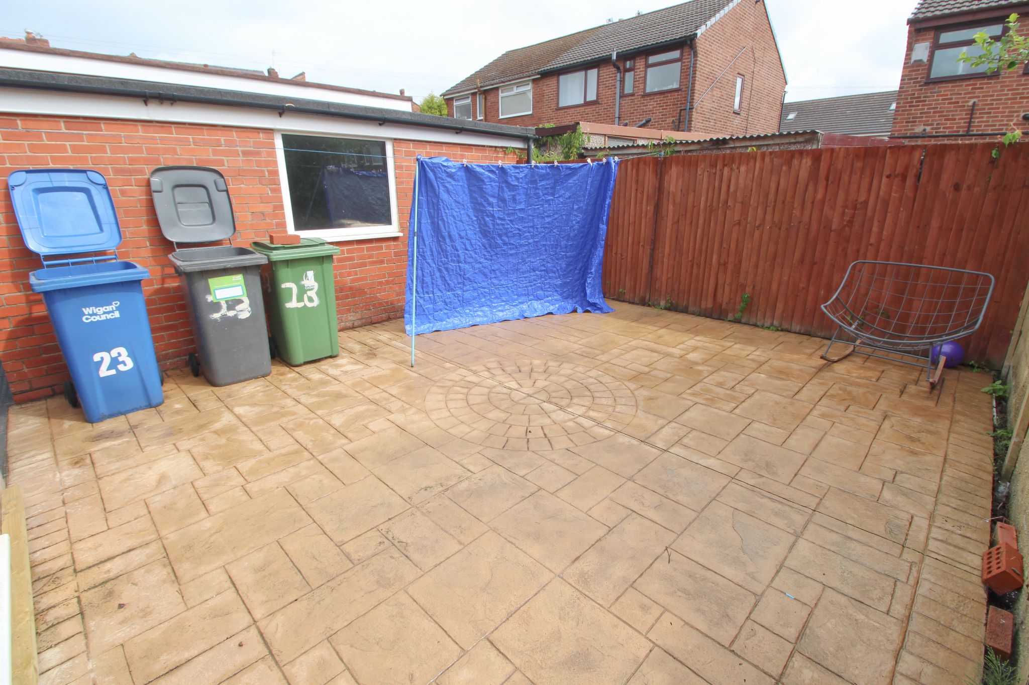 3 bedroom semi-detached house Let in Wigan - Photograph 7.