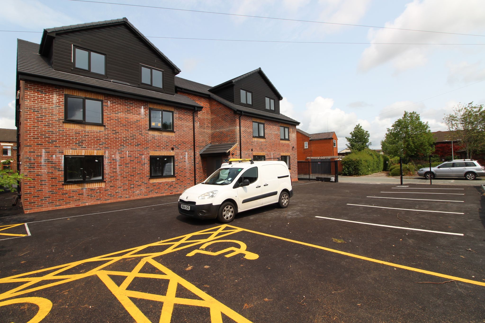 1 bedroom apartment flat/apartment To Let in Wigan - Photograph 5.