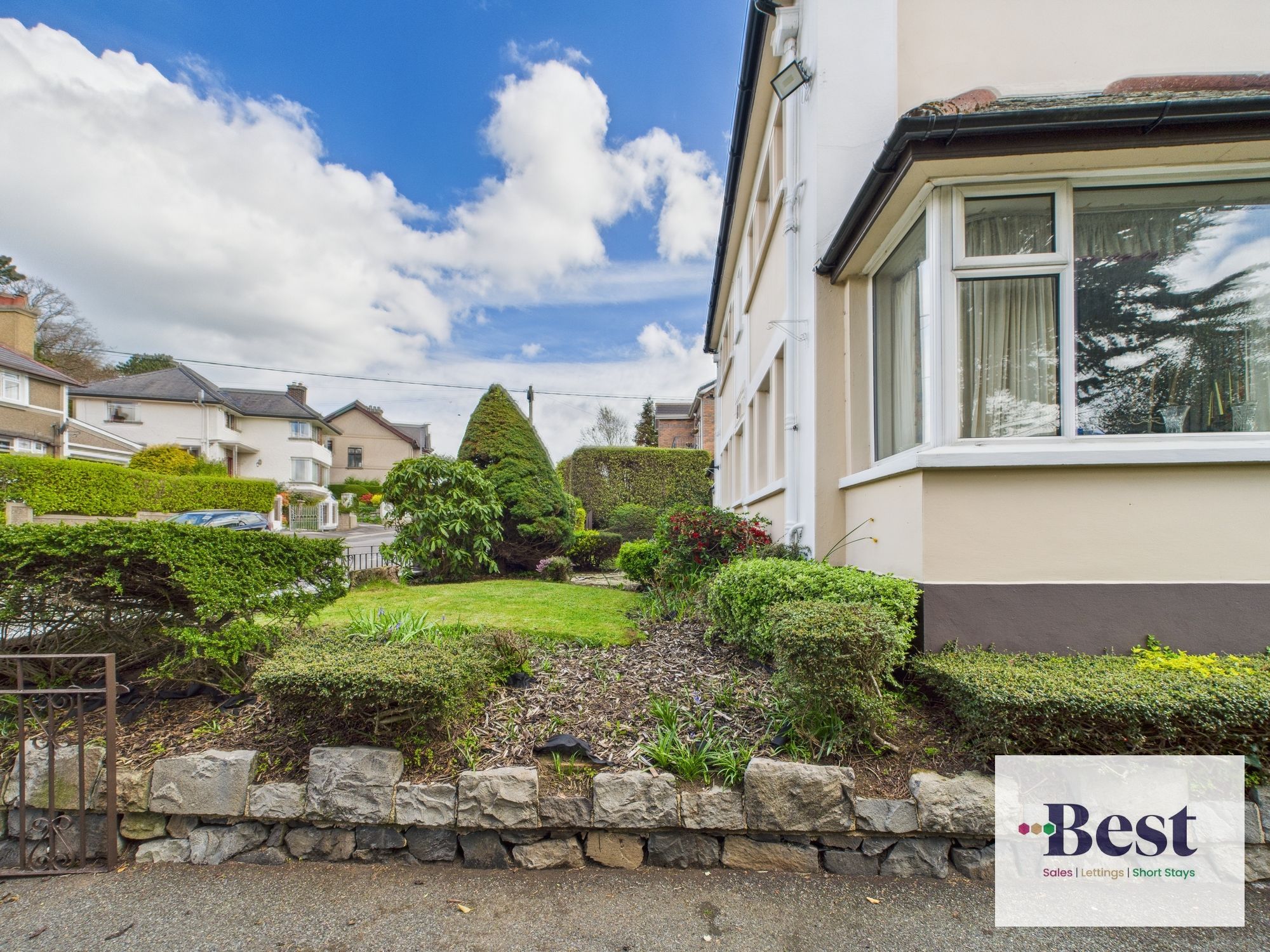 5 bedroom detached house For Sale in Larne - Photograph 5.
