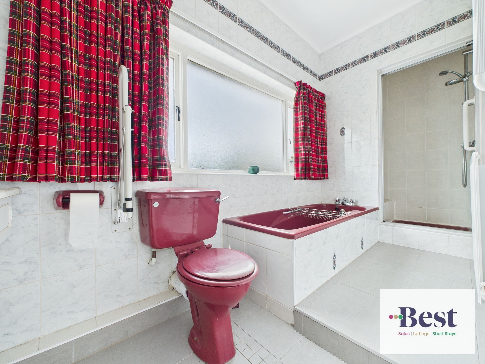 5 bedroom detached house For Sale in Larne - Photograph 37.
