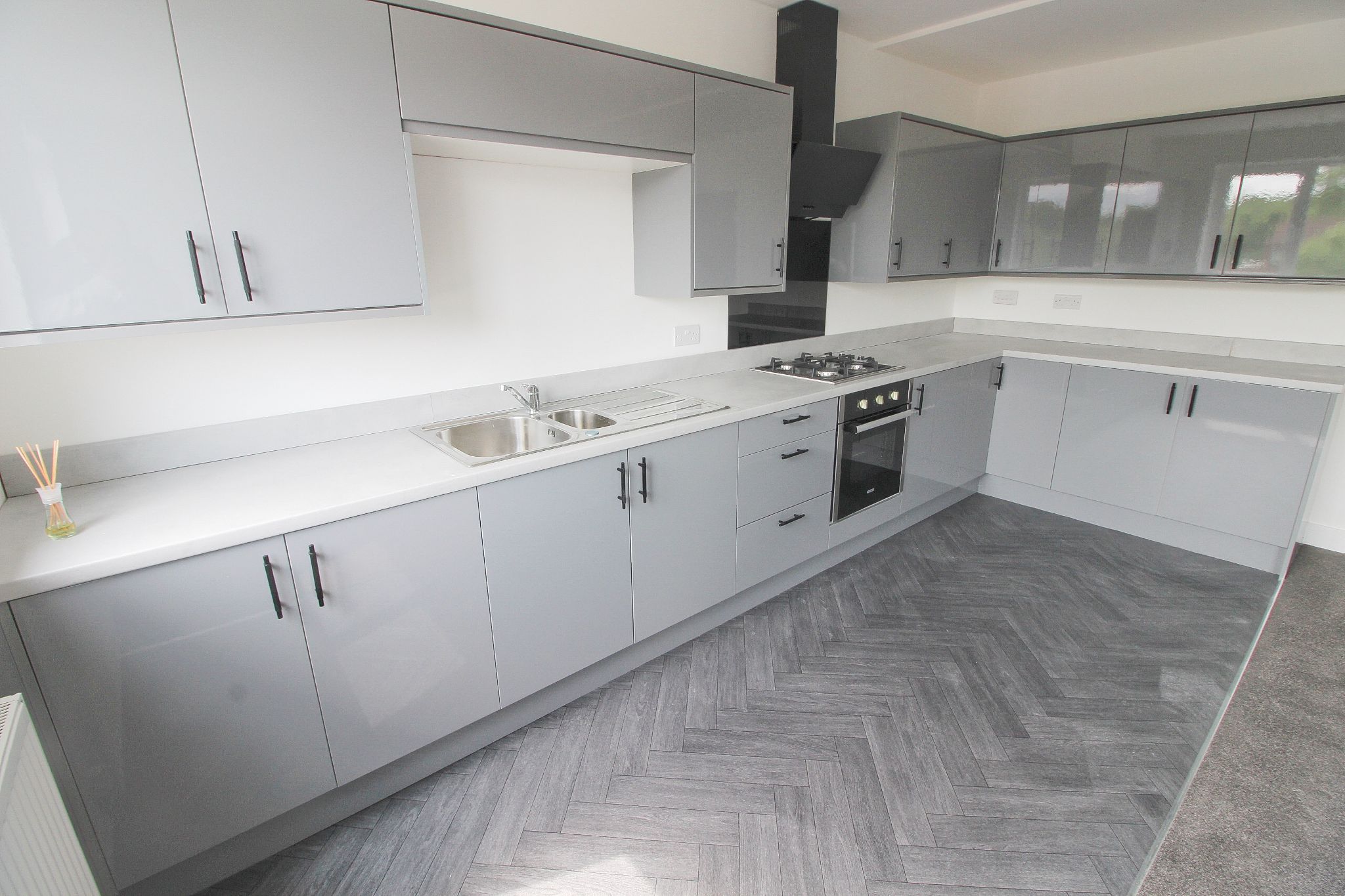 1 bedroom apartment flat/apartment Let in Wigan - Photograph 6.