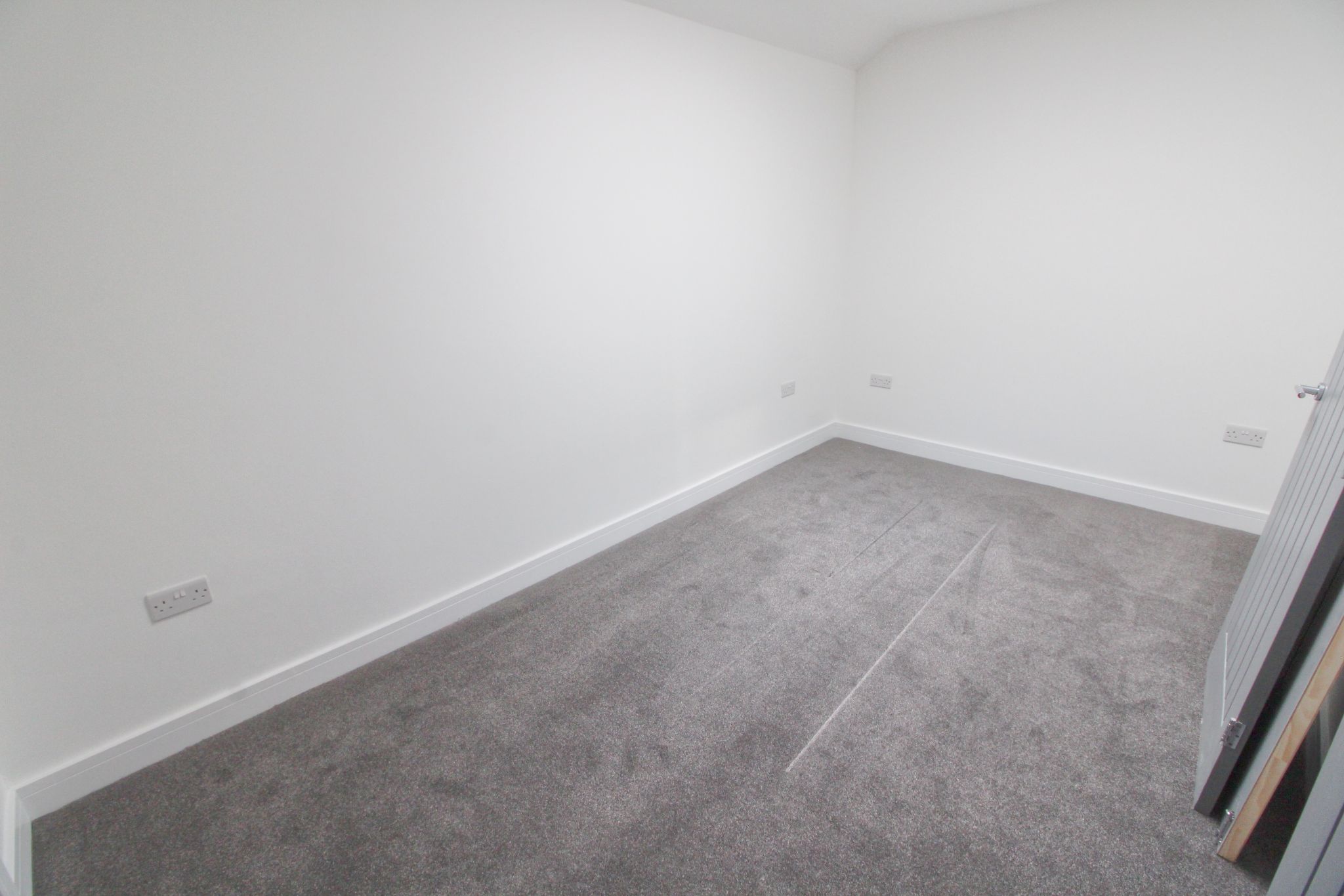 1 bedroom apartment flat/apartment Let in Wigan - Photograph 8.