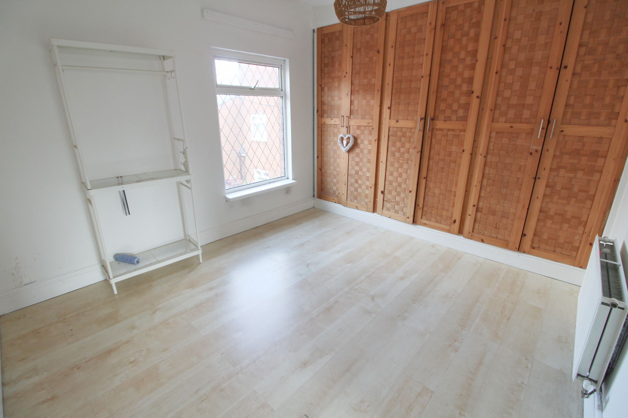 2 bedroom end terraced house Let in Wigan - Photograph 8.