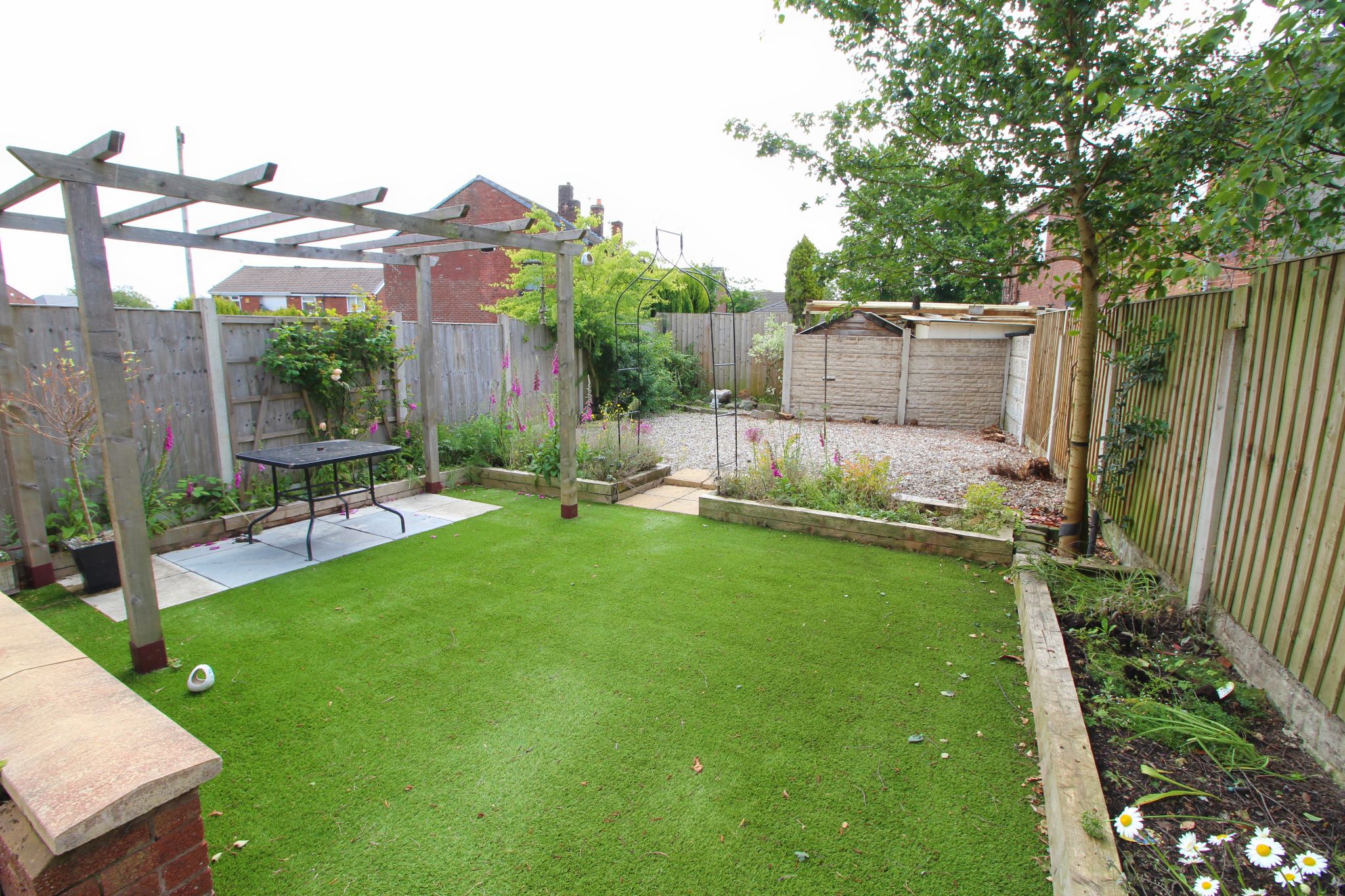 3 bedroom detached house Let in Wigan - Photograph 18.