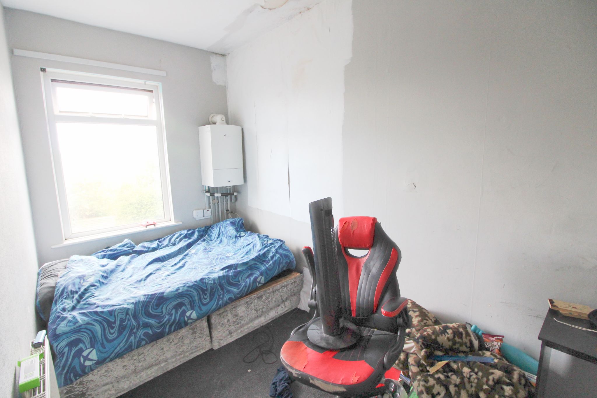 3 bedroom mid terraced house SSTC in Wigan - Photograph 7.