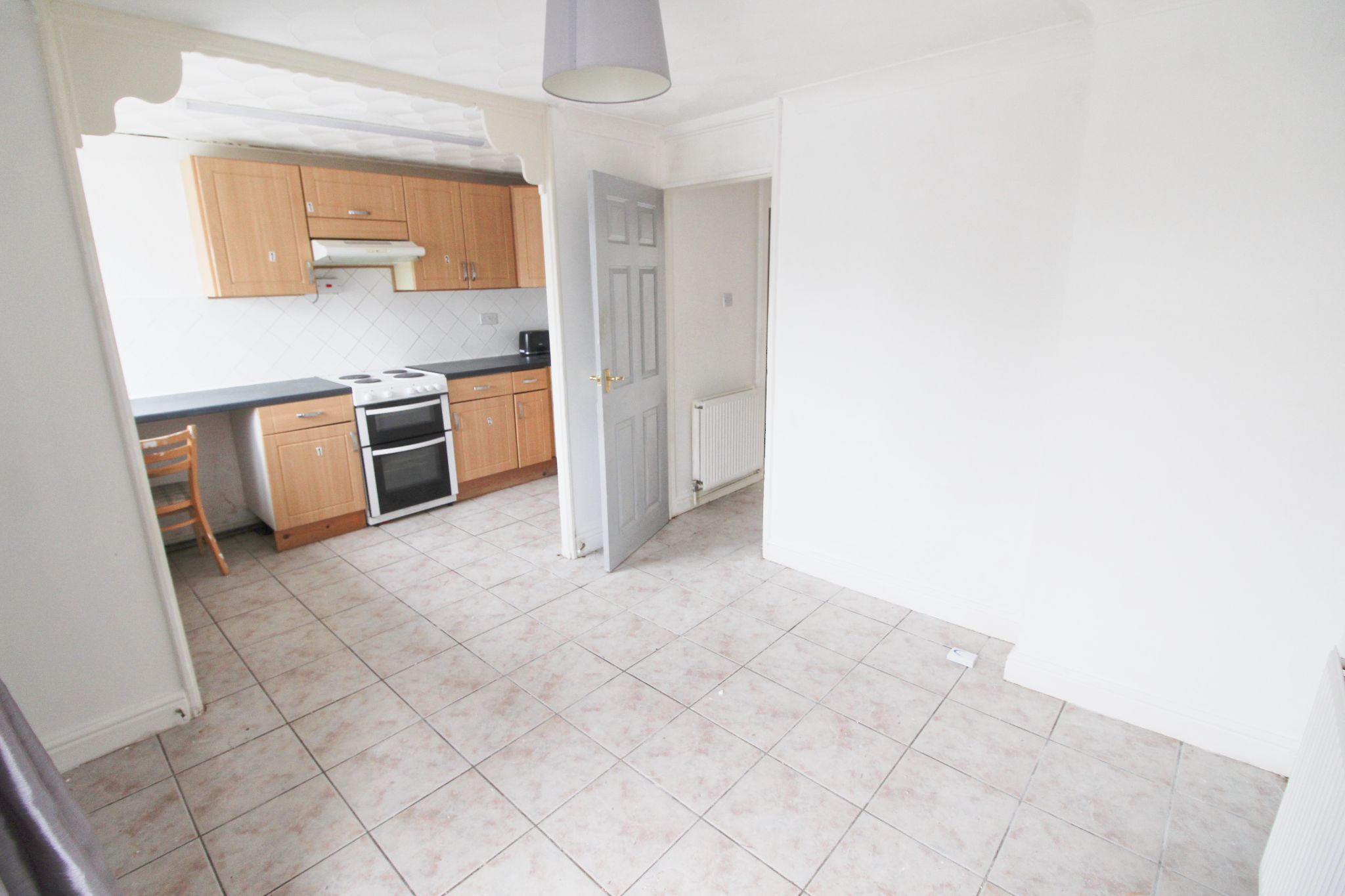 3 bedroom mid terraced house Let in Skelmersdale - Photograph 5.