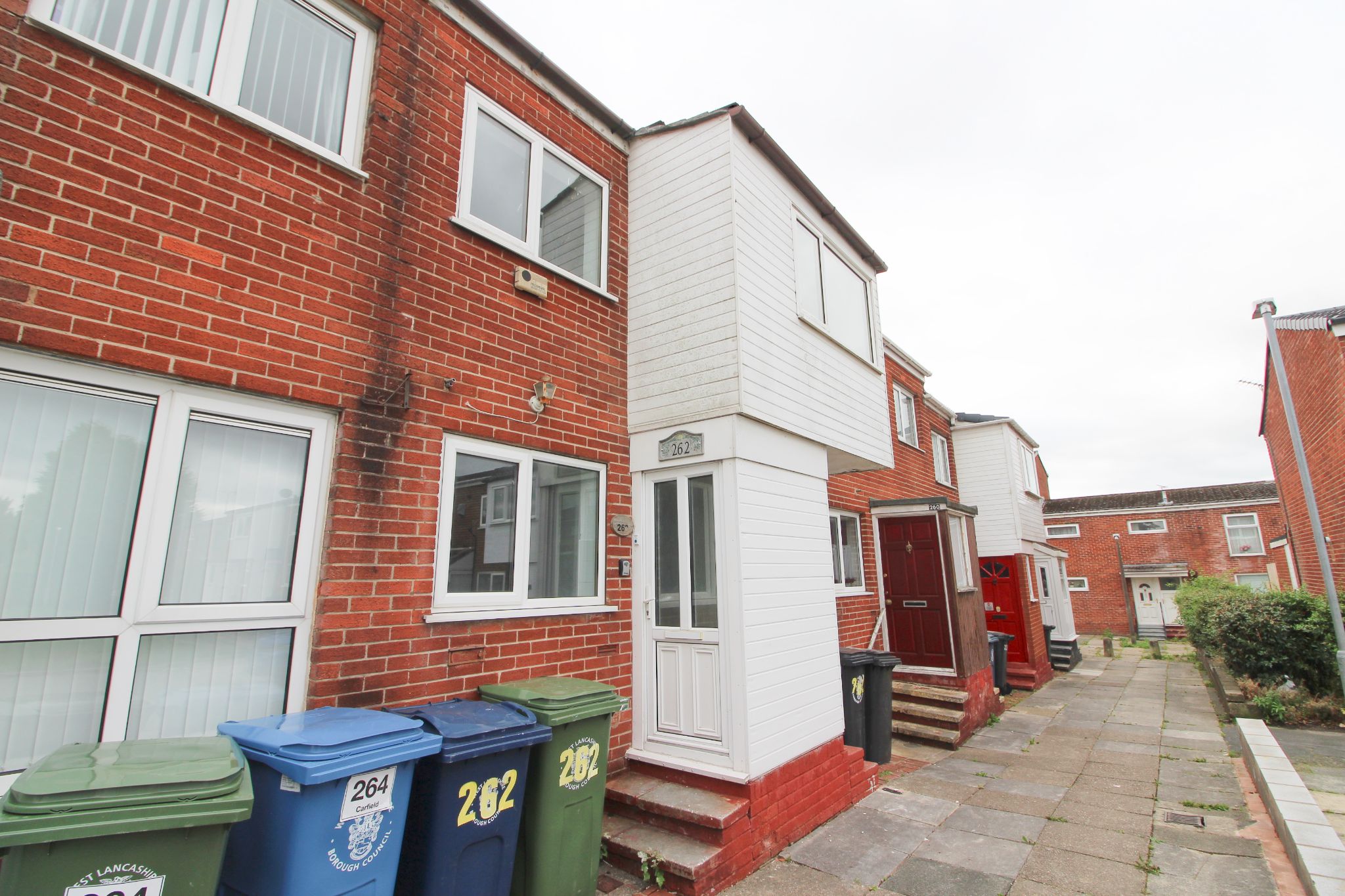 3 bedroom mid terraced house Let in Skelmersdale - Photograph 1.