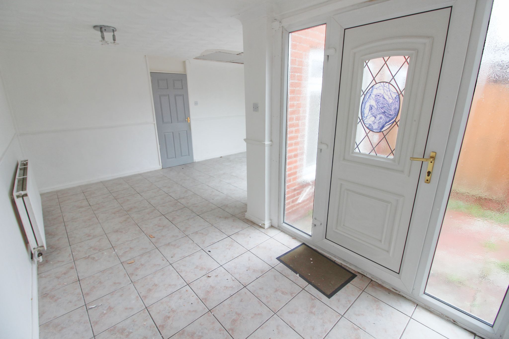 3 bedroom mid terraced house Let in Skelmersdale - Photograph 8.