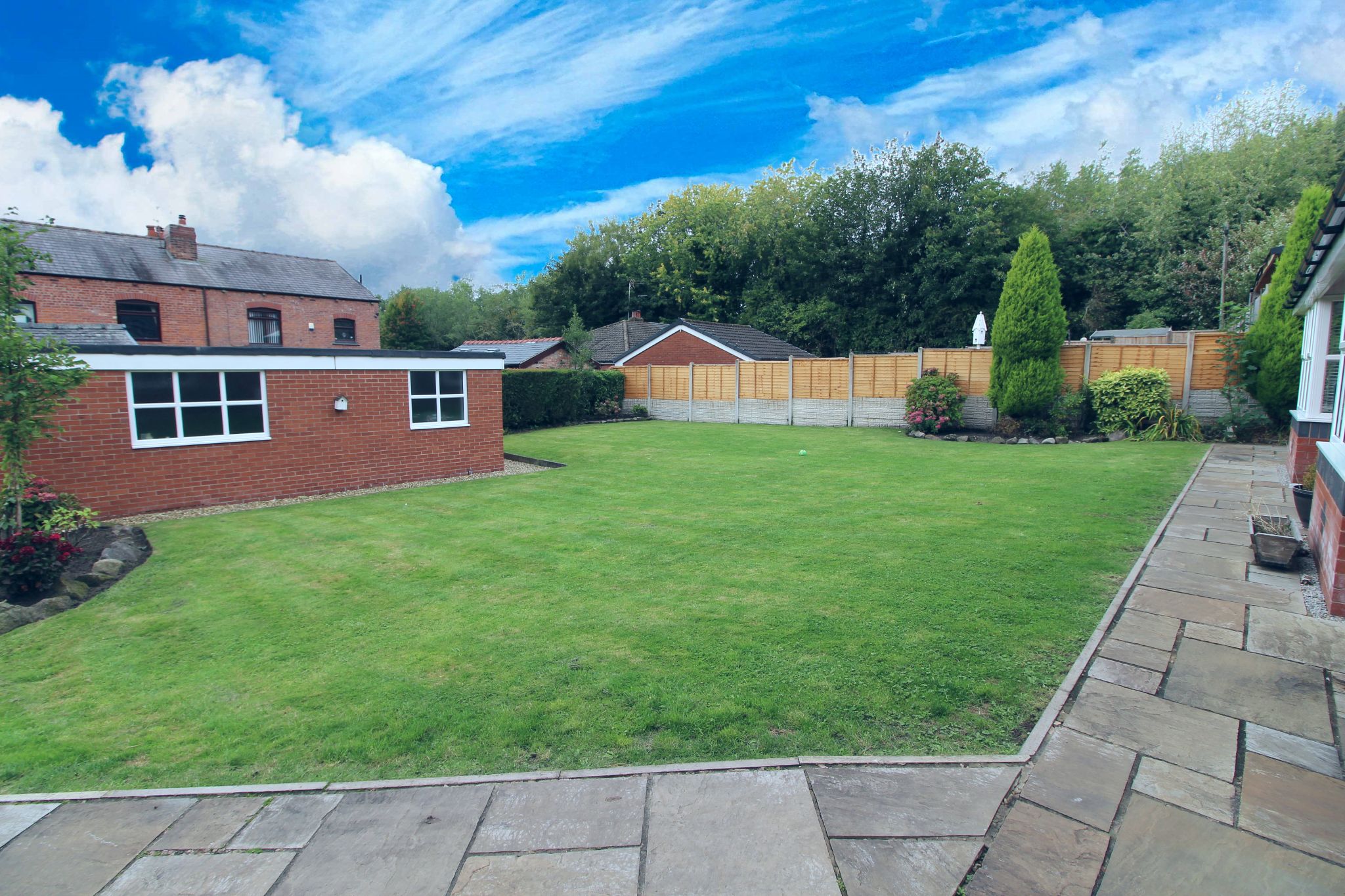 3 bedroom detached bungalow Let in Wigan - Photograph 24.