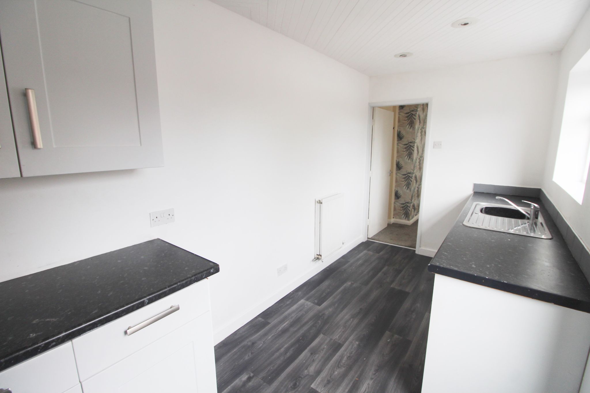 2 bedroom end terraced house Let in Wigan - Photograph 9.