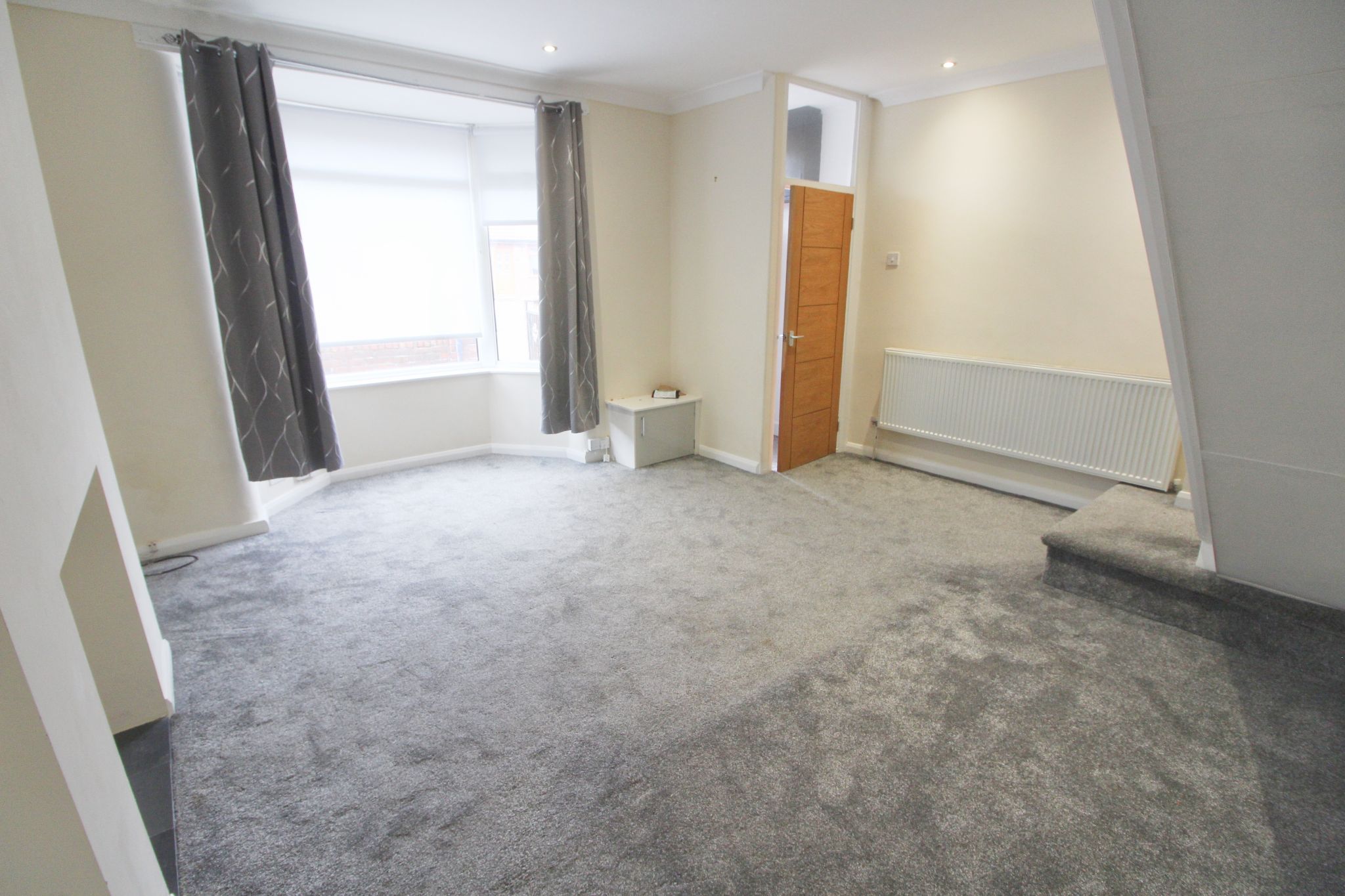 2 bedroom end terraced house Let in Wigan - Photograph 5.