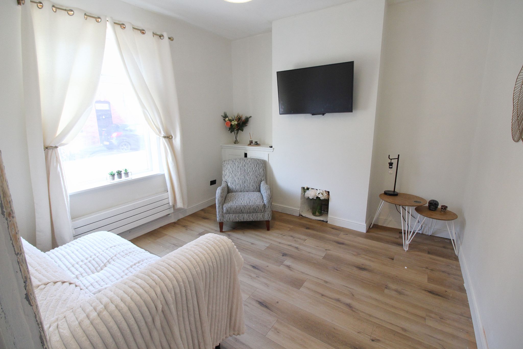 2 bedroom mid terraced house For Sale in Wigan - Property photograph.