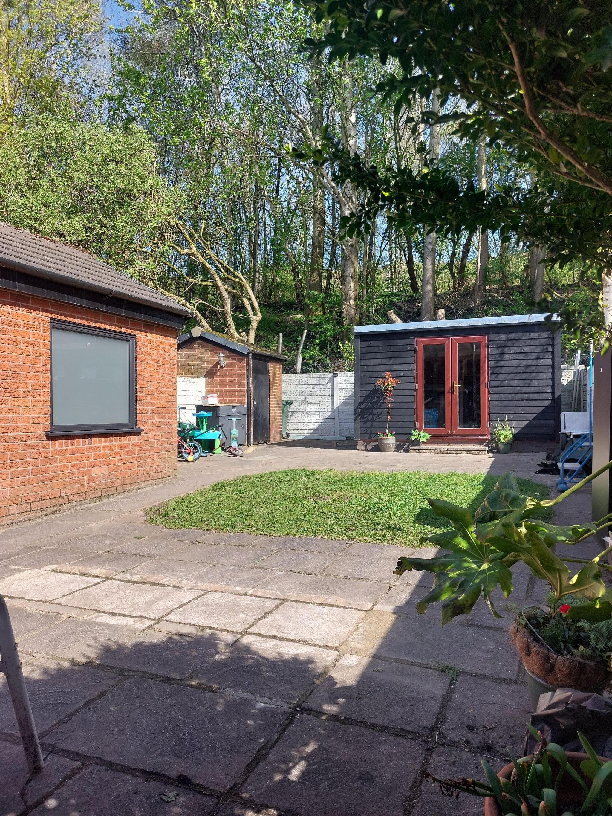 3 bedroom semi-detached house Let Agreed in Wigan - Photograph 32.