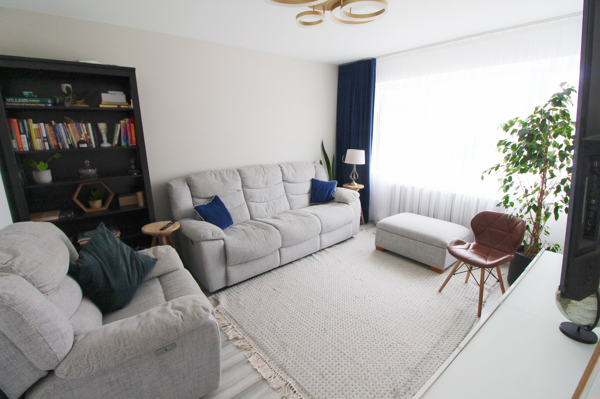 3 bedroom semi-detached house Let Agreed in Wigan - Photograph 4.