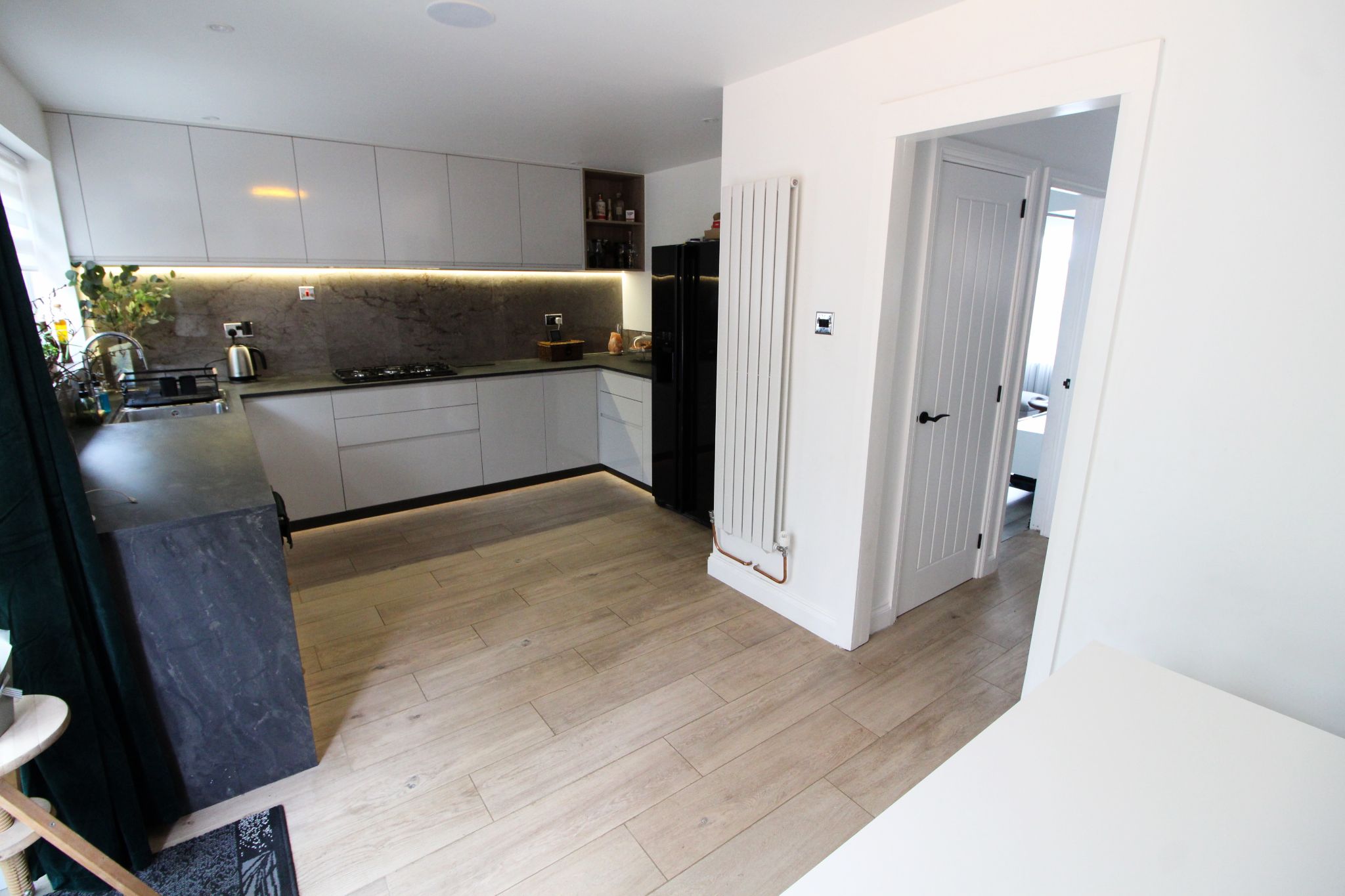 3 bedroom semi-detached house Let Agreed in Wigan - Photograph 11.