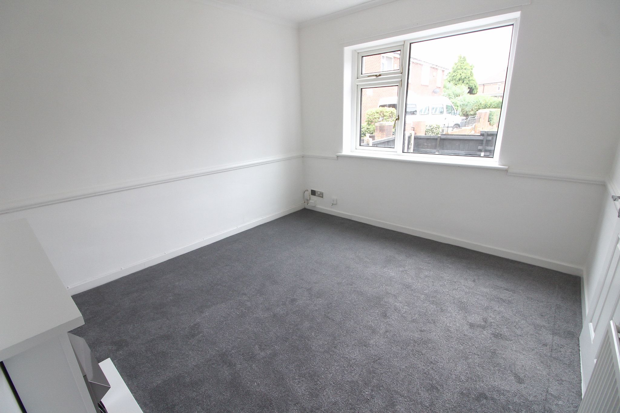 2 bedroom semi-detached house Let in Wigan - Photograph 3.