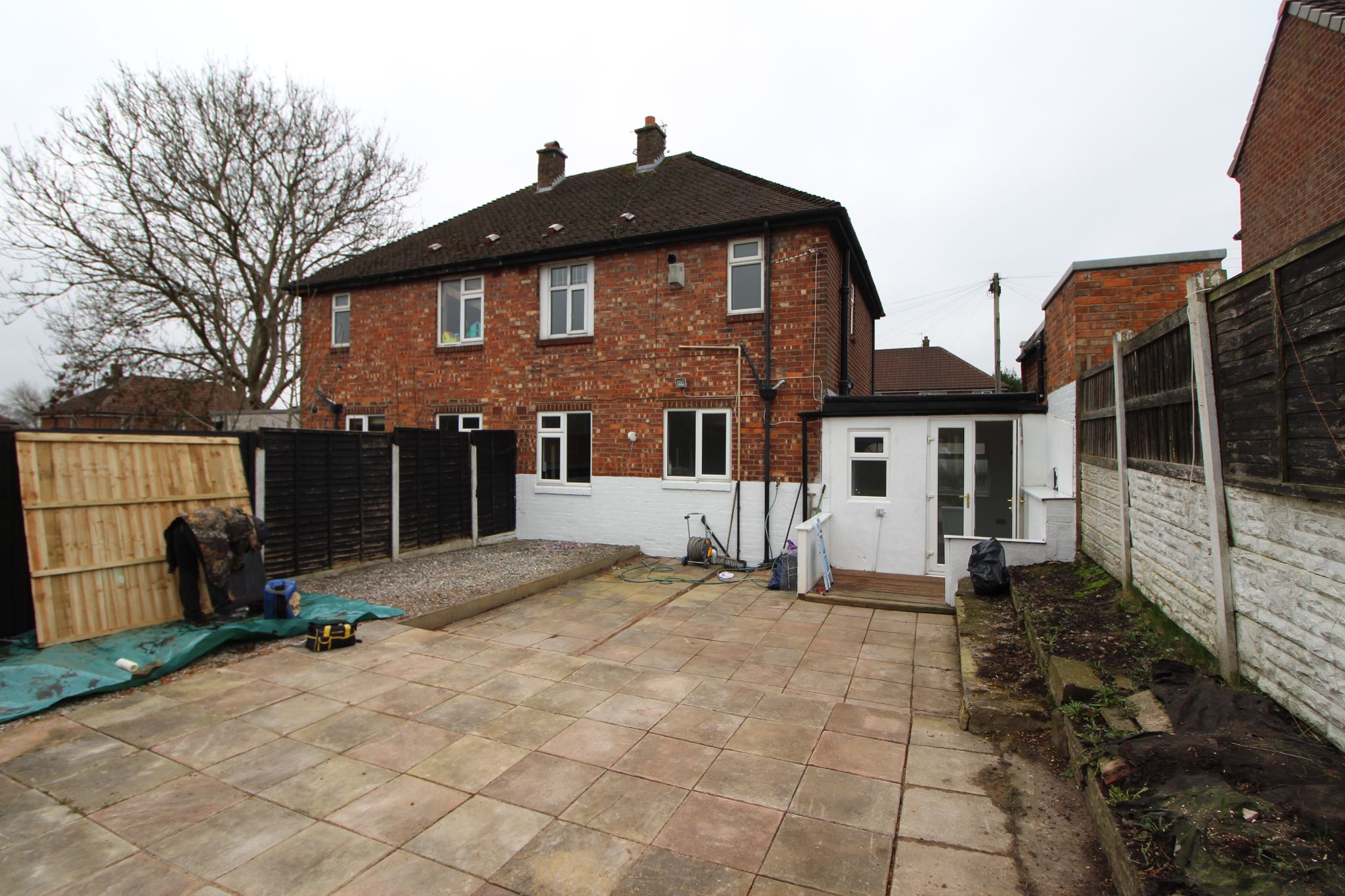 2 bedroom semi-detached house Let in Wigan - Photograph 14.