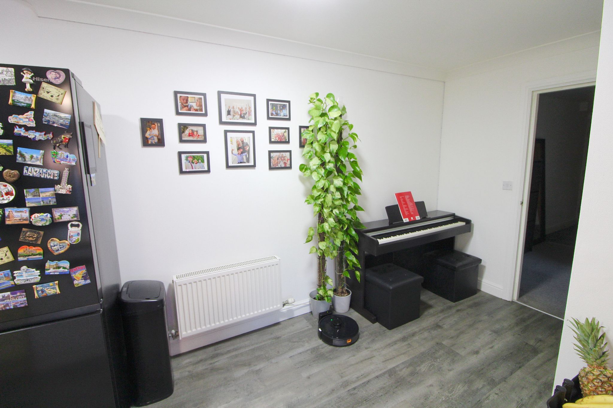 2 bedroom apartment flat/apartment Sale Agreed in Wigan - Photograph 6.