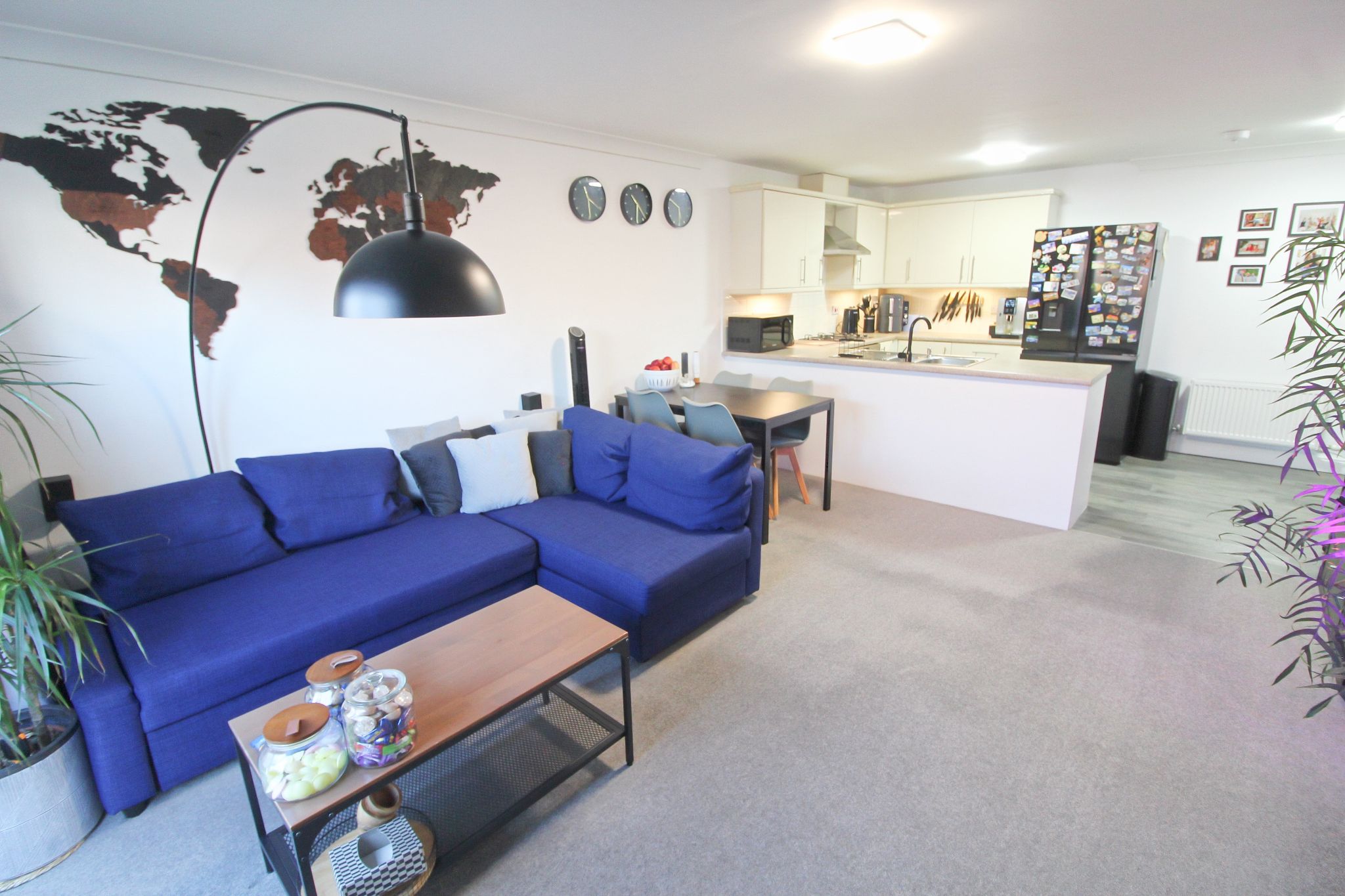2 bedroom apartment flat/apartment Sale Agreed in Wigan - Photograph 2.