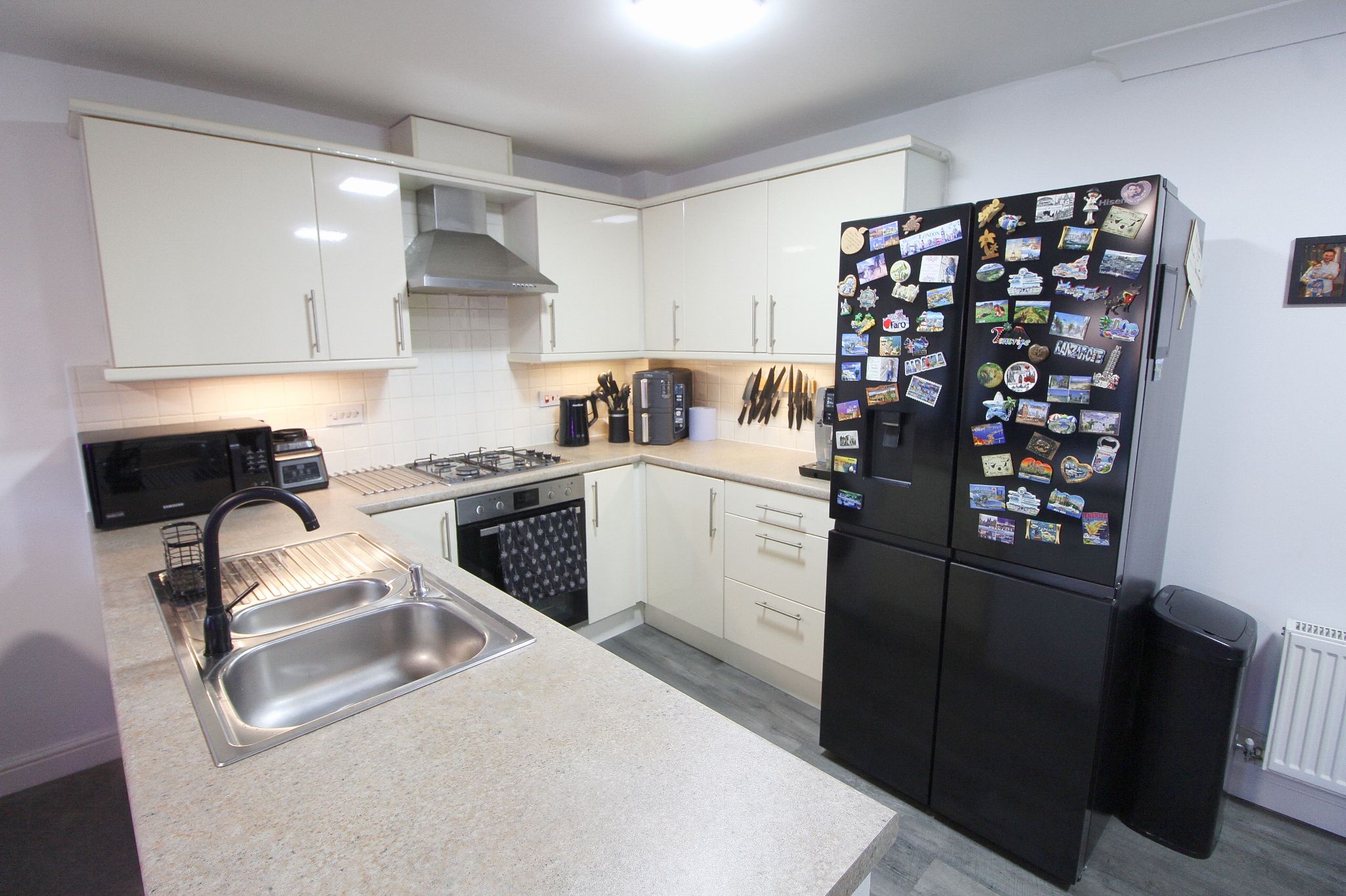 2 bedroom apartment flat/apartment Sale Agreed in Wigan - Photograph 3.