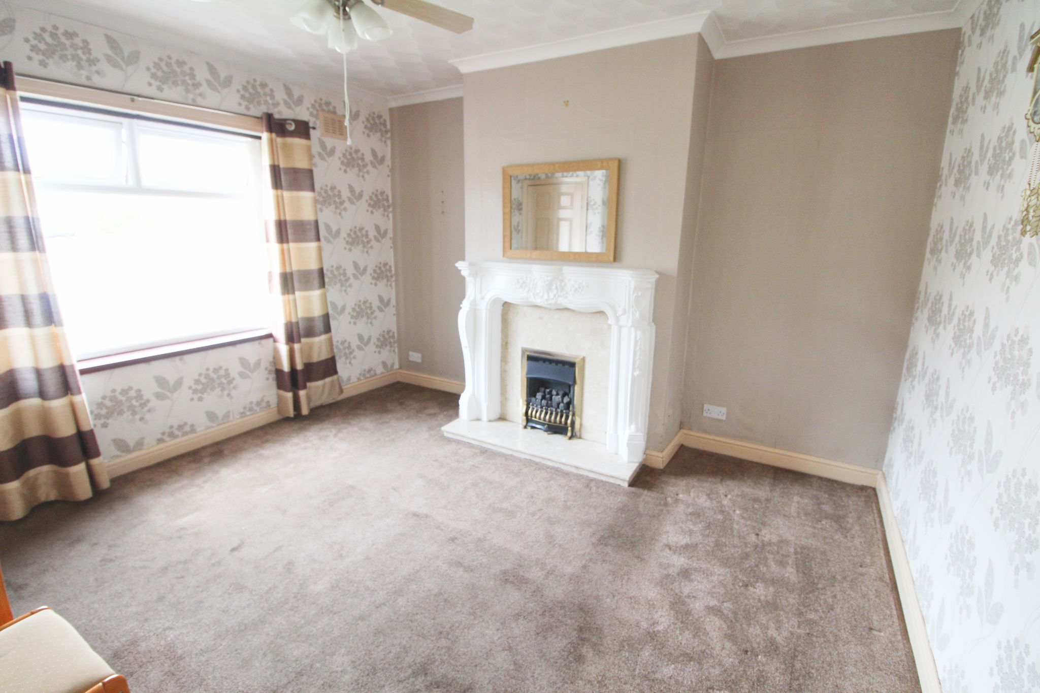 3 bedroom semi-detached house SSTC in Wigan - Photograph 3.